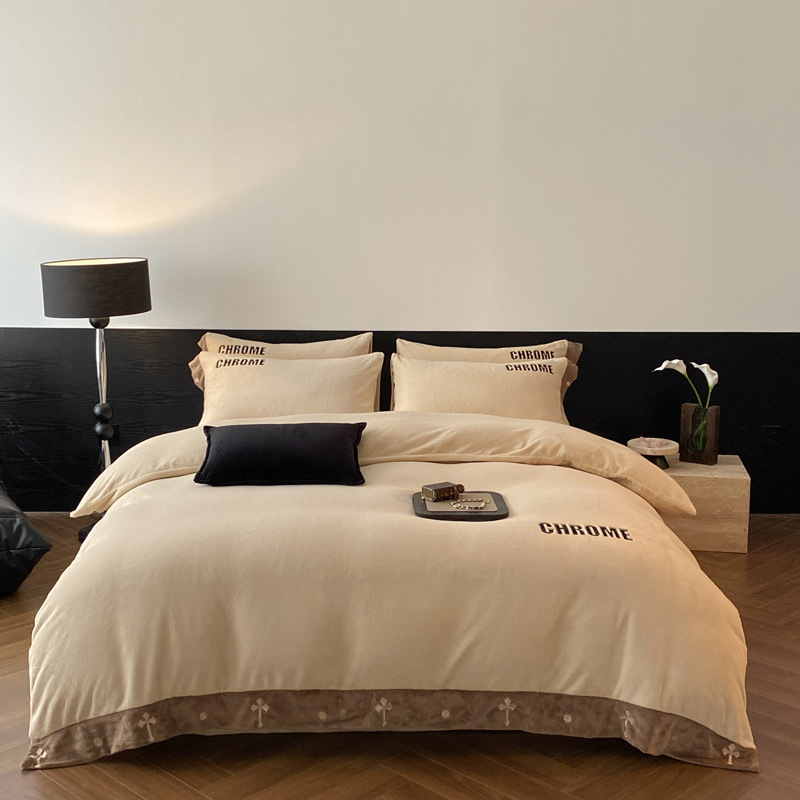 牛奶绒刺绣四件套加密加厚