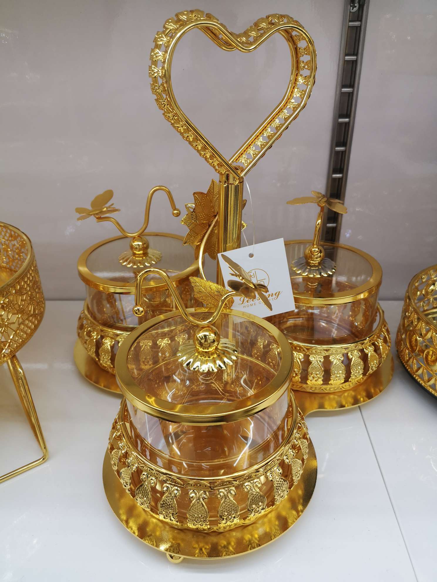 European-style candy cans, gift boxes, nut boxes, seasoning boxes, storage boxes, sealed cans, wedding candy boxes, and food preservation boxes