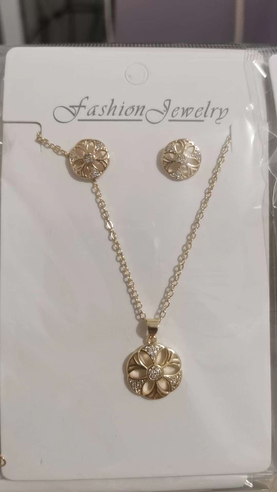 猫眼石耳环耳饰 高档饰品耳夹 独特设计 时尚潮流 美丽耀眼 适合各种场合佩戴耳饰详情图14