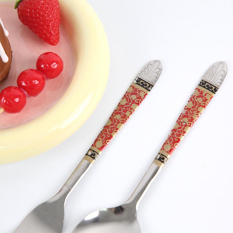 chinese style stainless steel flower handle knife and fork chopsticks set household portable tableware set Application Scenario