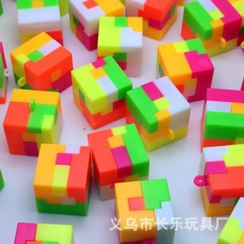 玩具/益智玩具/Monopoly/毛球毛绒球/圣诞火车细节图