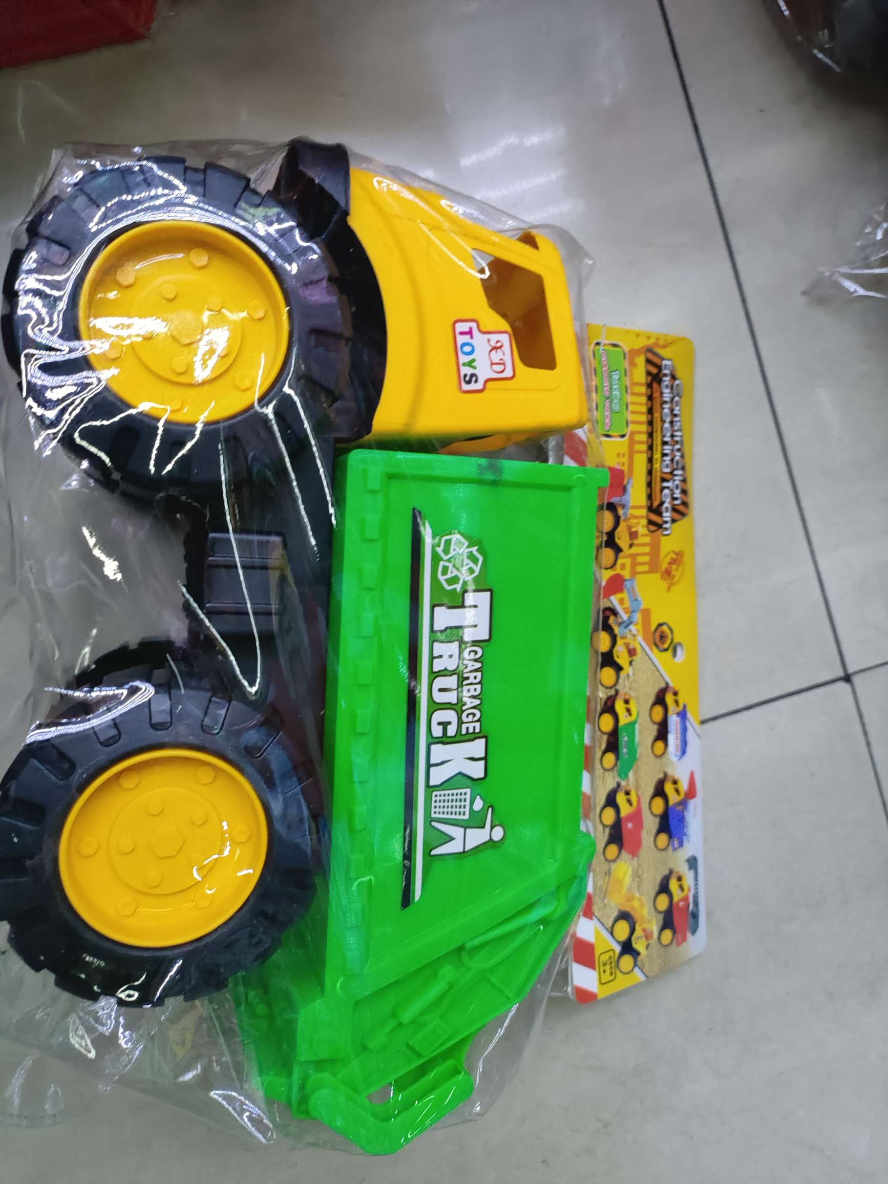 新款挖机/罐车/垃圾车/运输车，卡头袋包装，清装不混装。7.5元/个，54个/箱。汽车模型模型新款热销儿童玩具详情图16