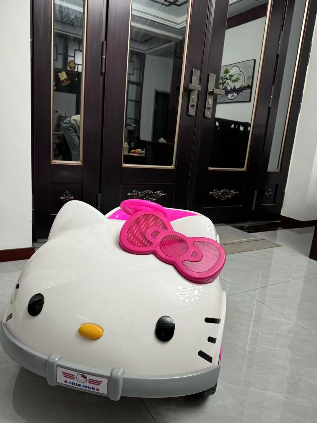 儿童电动汽车婴儿小孩宝宝遥控电动玩具车可坐大人大电瓶新款童车详情4