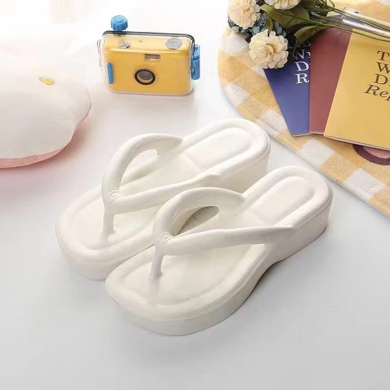 spot foreign trade plastic shoes slippers men's and women's platform slippers macaron color comfortable simple lightweight guangzhou women's shoes Application Scenario