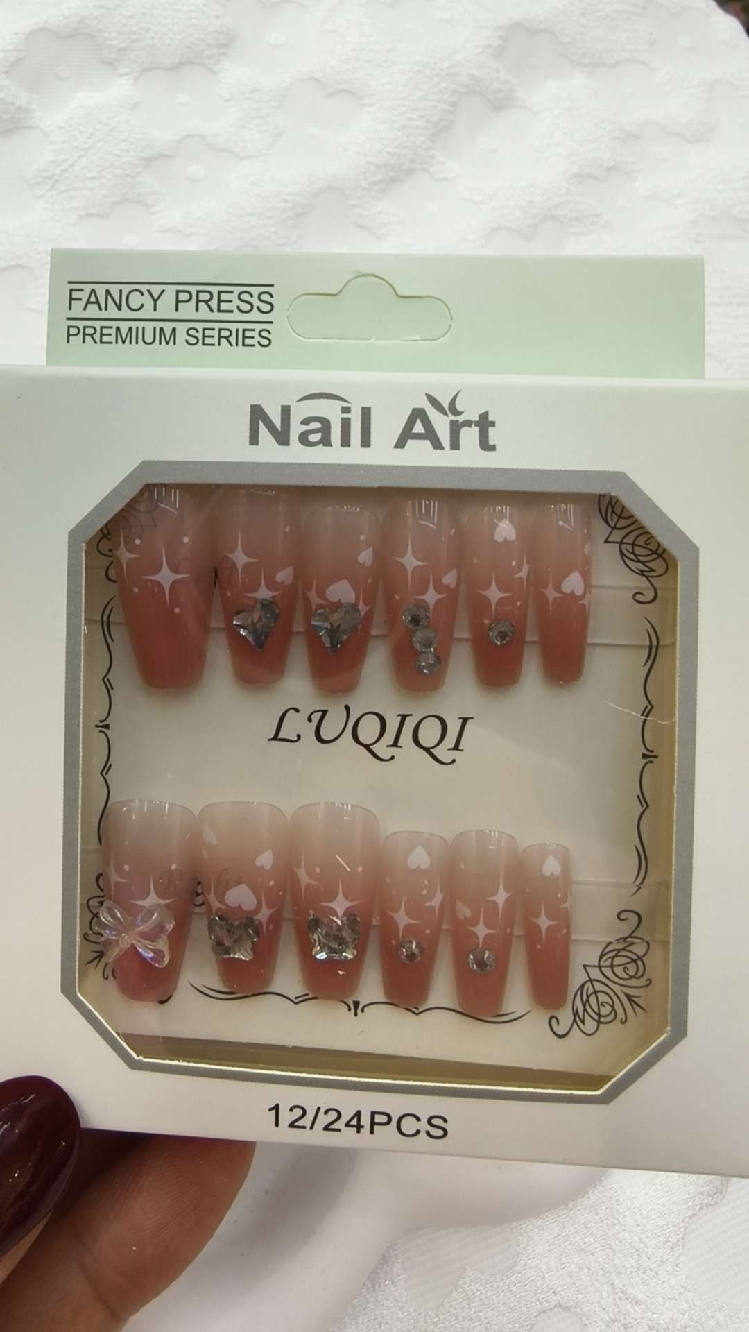 成人穿戴甲产品图