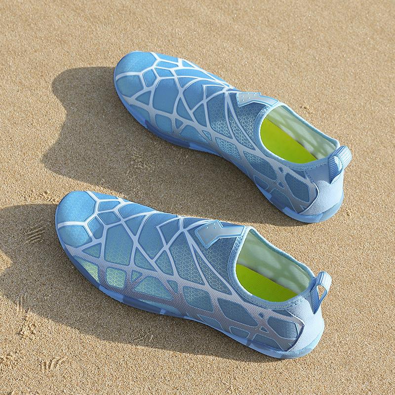 new beach snorkeling shoes dive boots men and women couple wading swimming shoes upstream bare feet soft bottom skin shoes details Picture
