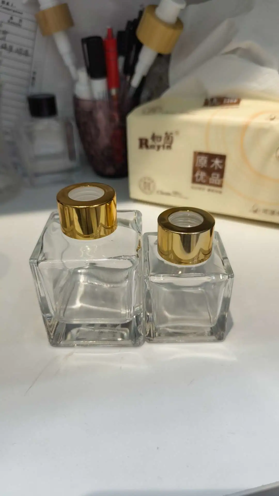 Glass vases, glass handicrafts, glass aromatherapy bottles, small aromatherapy bottles, daily necessities detail image 5