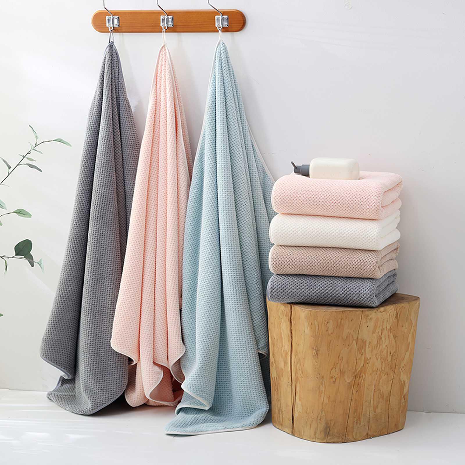 towels plus-sized pineapple plaid wholesale coral fleece bath towel bath towel female beach towel water absorption children details Picture