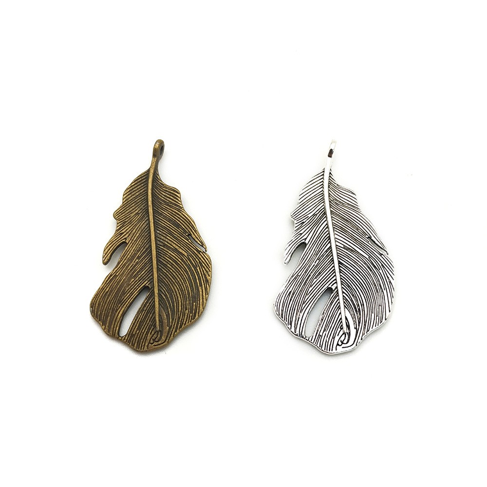 diy handmade retro feather necklace, leaf pendant, alloy accessory Y2560 Application Scenario