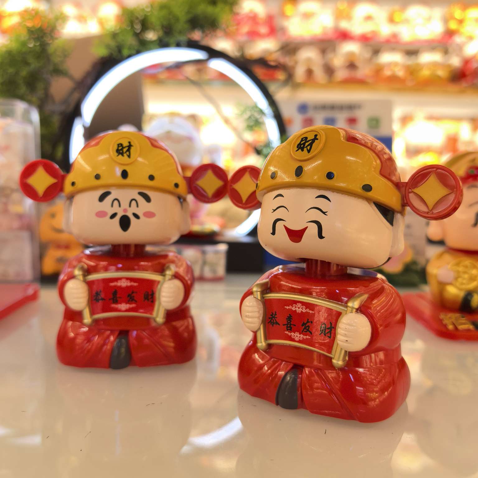 National trend solar-powered nodding money cat, small wealth god ornaments, car ornaments Specification image