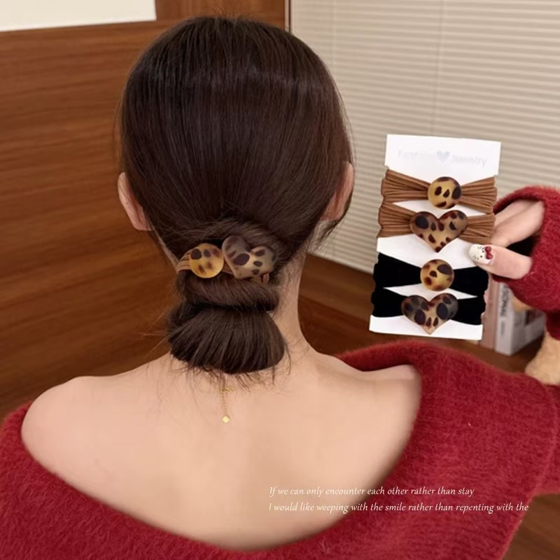 Acrylic jewelry, creative headwear, children's princess hair accessories, hair combing accessories, rubber band accessories, beautiful, cute, long-lasting and durable Specification image