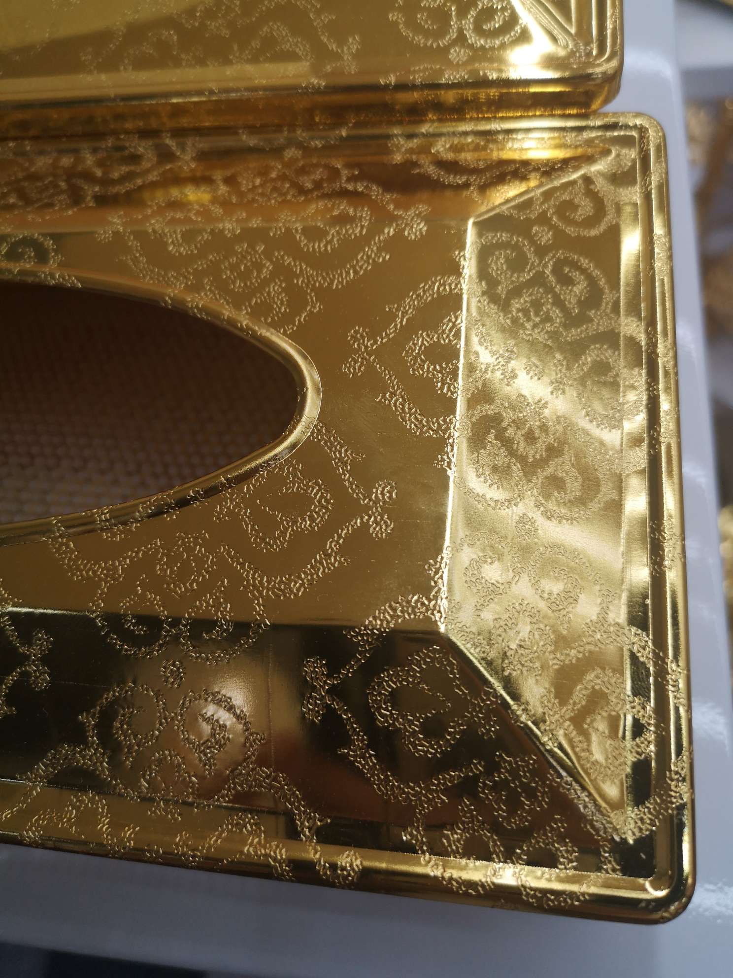 Creative metal electroplated tissue box craft ornaments detail image 4