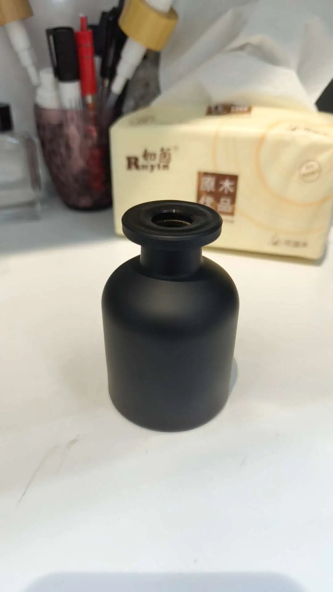 Glass vases, glass handicrafts, glass aromatherapy bottles, small aromatherapy bottles, daily necessities detail image 4