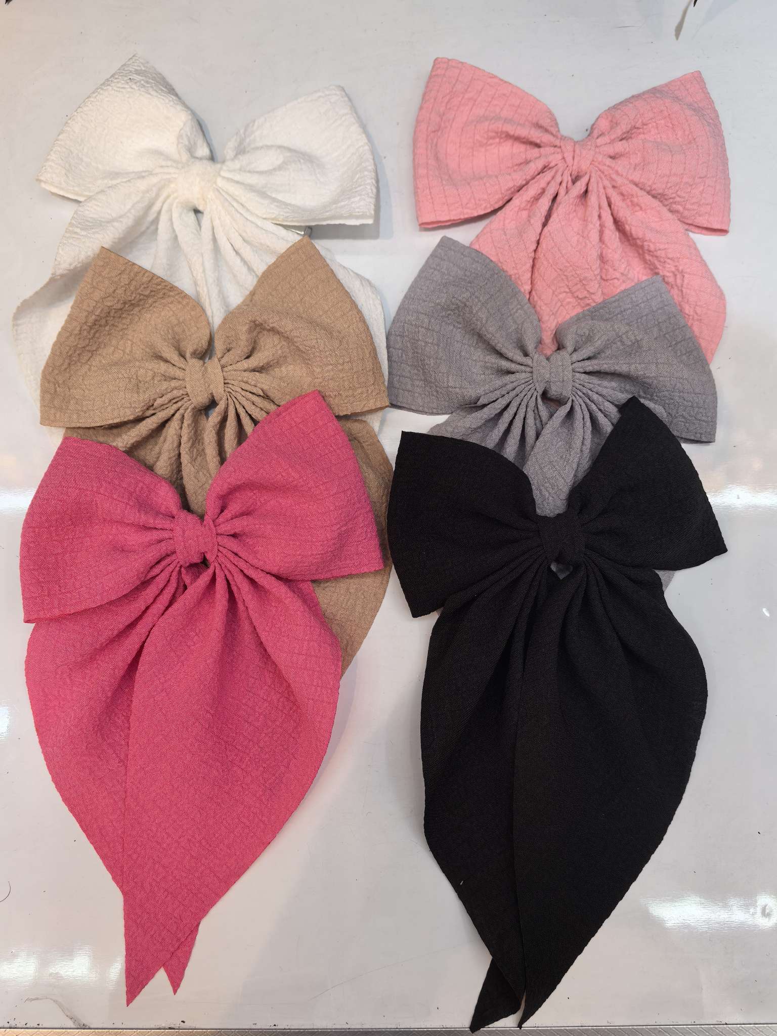 Big bow tie hair accessory, crocodile one-piece clip style hair accessory, headpiece, hair clip, multi-color bow tie, exquisite hair clip, new style for women in 2024, unique design, full of high-end feel, definitely worth having