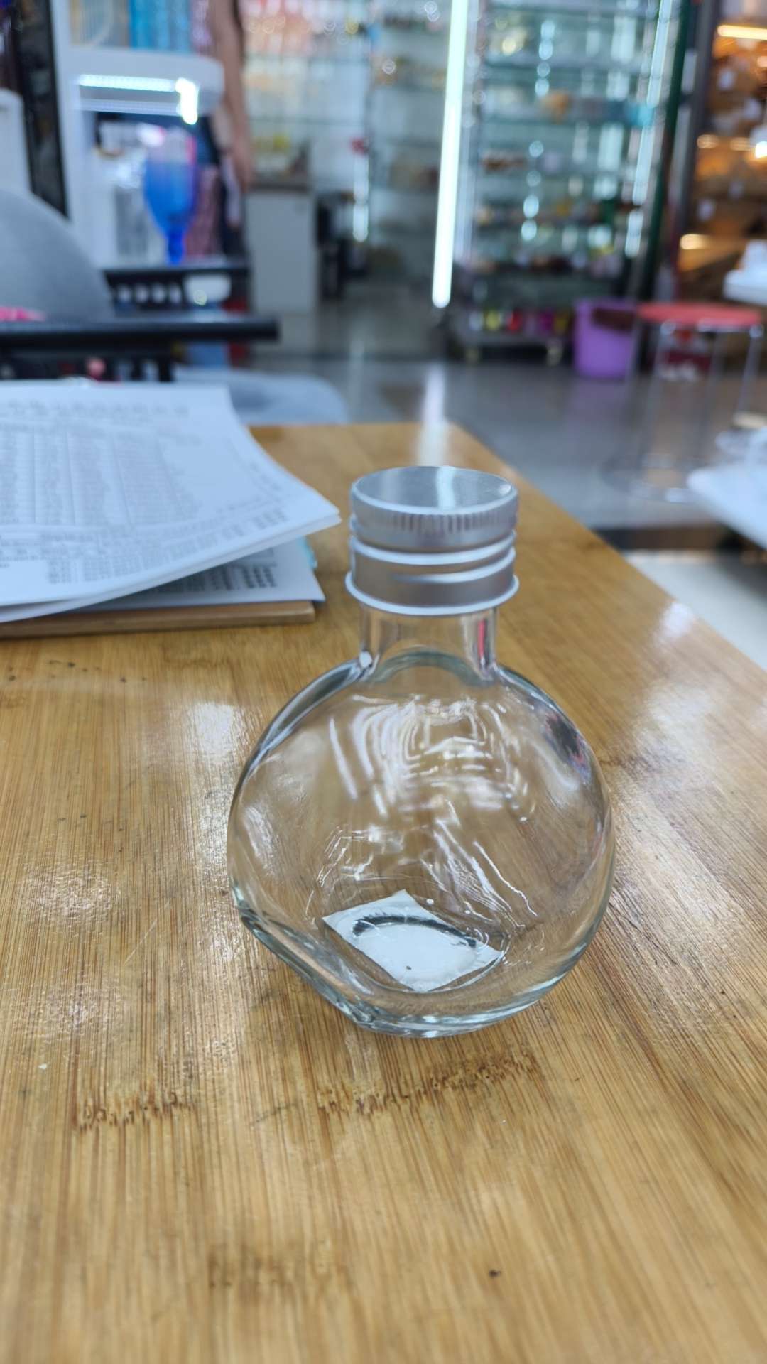 玻璃玻璃瓶储物瓶小瓶小玻璃瓶玻璃小瓶日用百货玻璃工艺品白底实物图