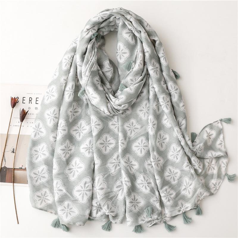 summer vacation sunscreen scarf bohemian four-leaf flower scarf large shawl travel seaside beach towel female full figure