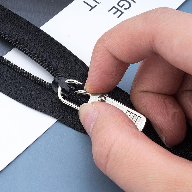 Detachable Pull Tab Zipper Slider Accessories Pull Head Pull Pendant Bag Schoolbag down Jacket Coat Zipper Factory Wholesale Application Scenario