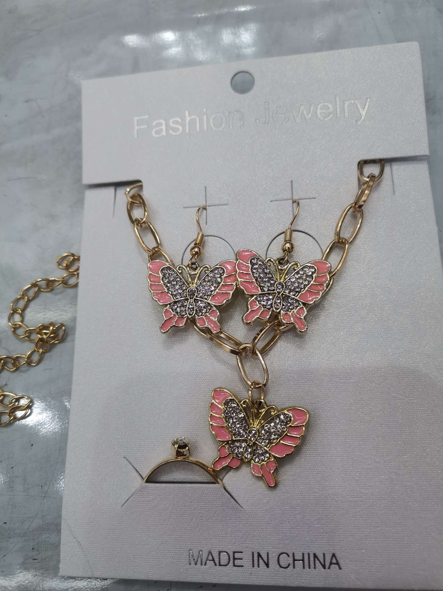 水晶锆石套链饰品首饰套装 耳钉六对装 2元店特价 防走光扣子设计 精致璀璨光泽 锆石套链精品首饰细节图