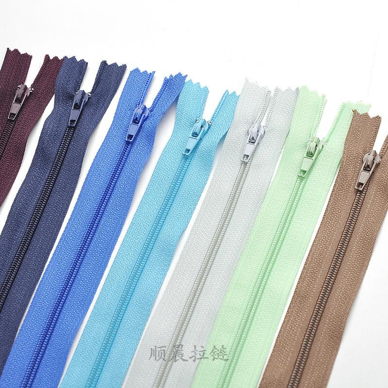 Spot Black and White Color Closed Tail Zipper No. 3 Nylon Zip Placket Zipper a Bag of Mail Multi-Color Multi-Specification Optional details Picture