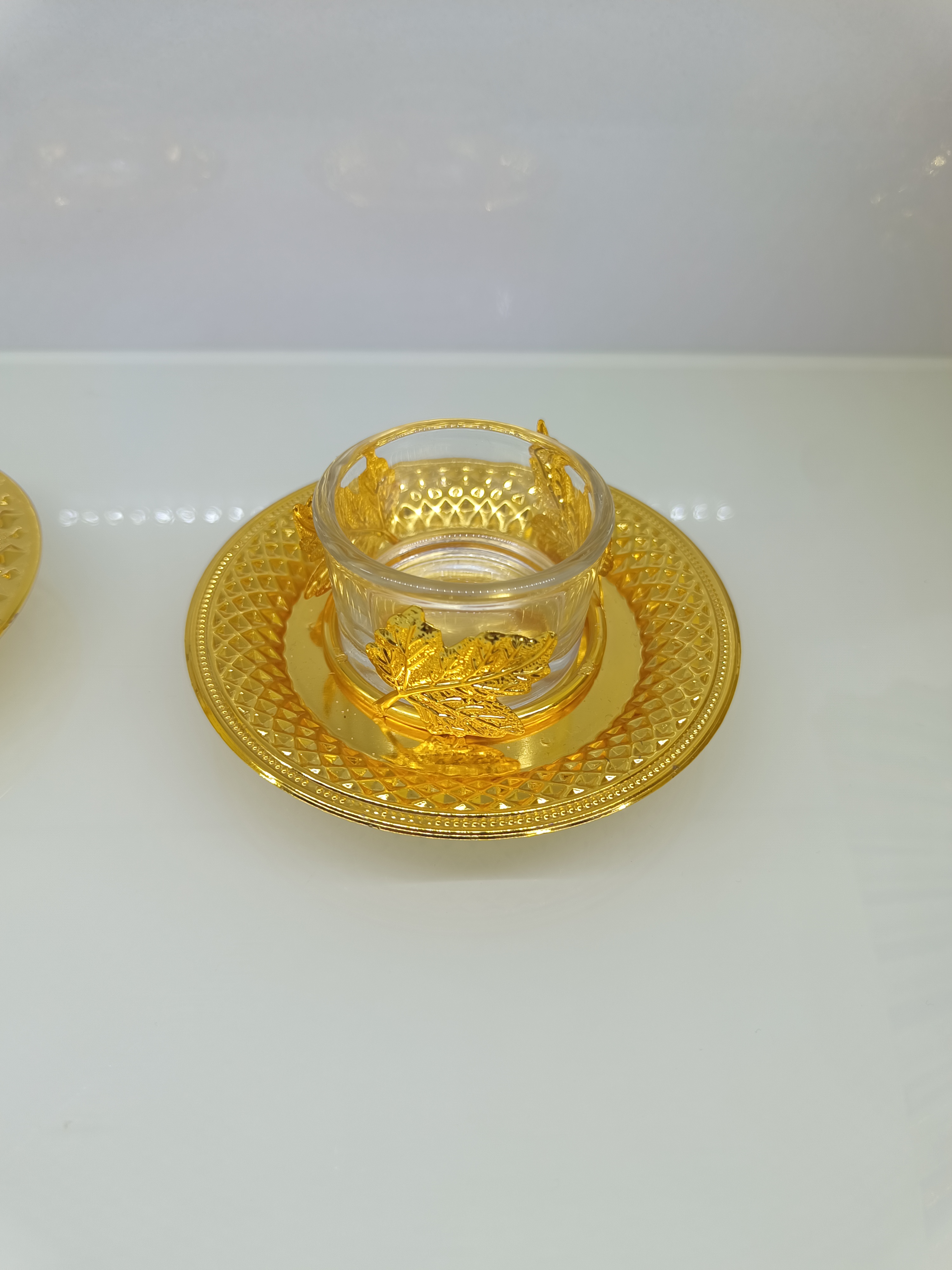 Chinese-style bird's nest bowl, silver ear cup, glass with lid, transparent, exquisite and high-end household fruit, pastry and dessert bowl, small soup cup details Picture