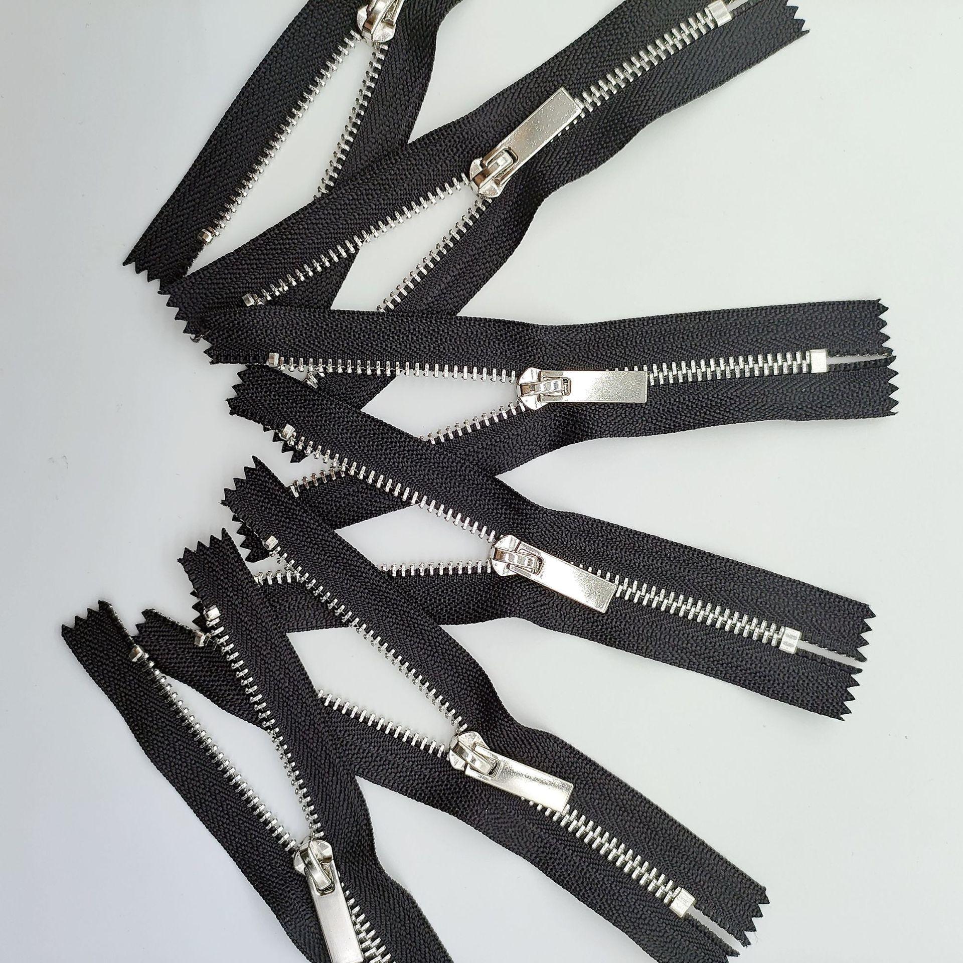 no. 5 closed tail metal zipper 15cm placket zipper neckline zipper shoes zipper luggage zipper Application Scenario