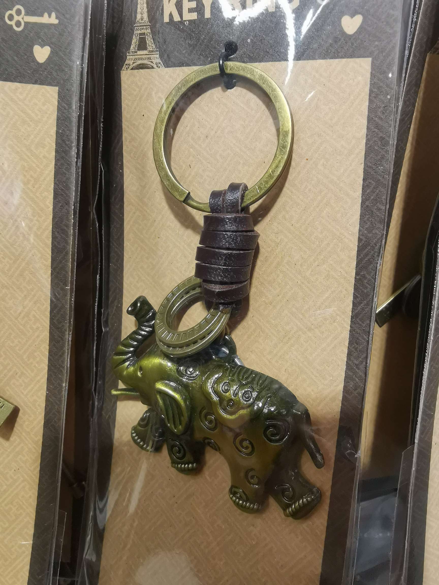 2024新款可爱女士金属钥匙扣设计日用百货服饰配件 钥匙链创意礼品1