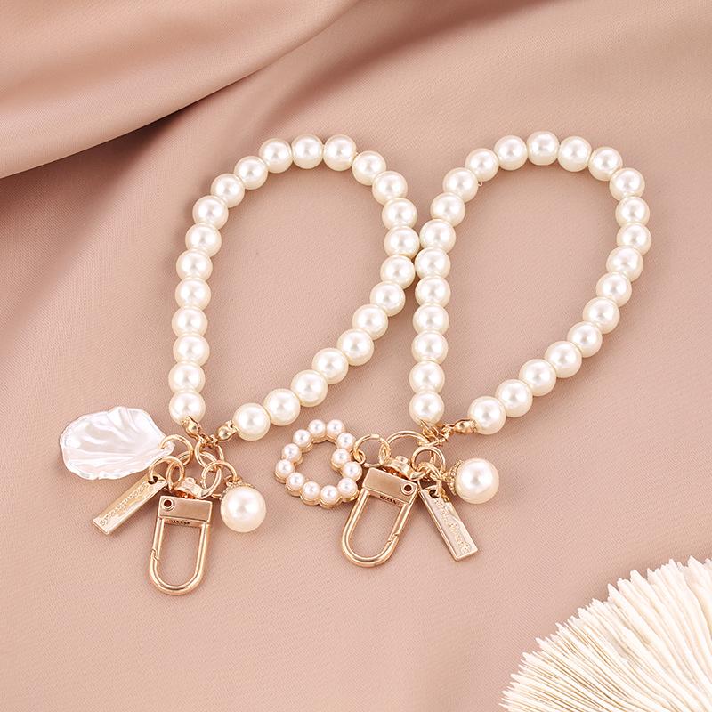 new creative pearl heart bracelet keychain pendant shell pendant pearl accessories net red small jewelry wholesale