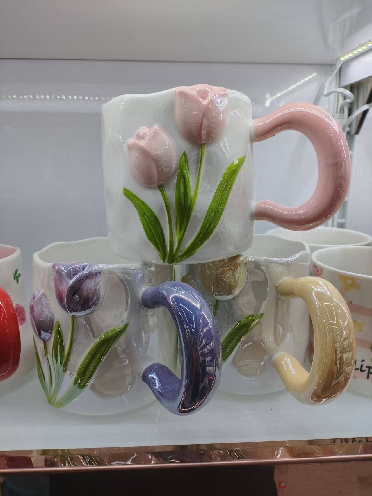 New ceramic tulip flower cup, ceramic relief flower cup, bright glaze electroplated flower cup, new ceramic cup, gift cup and souvenir cup Specification image