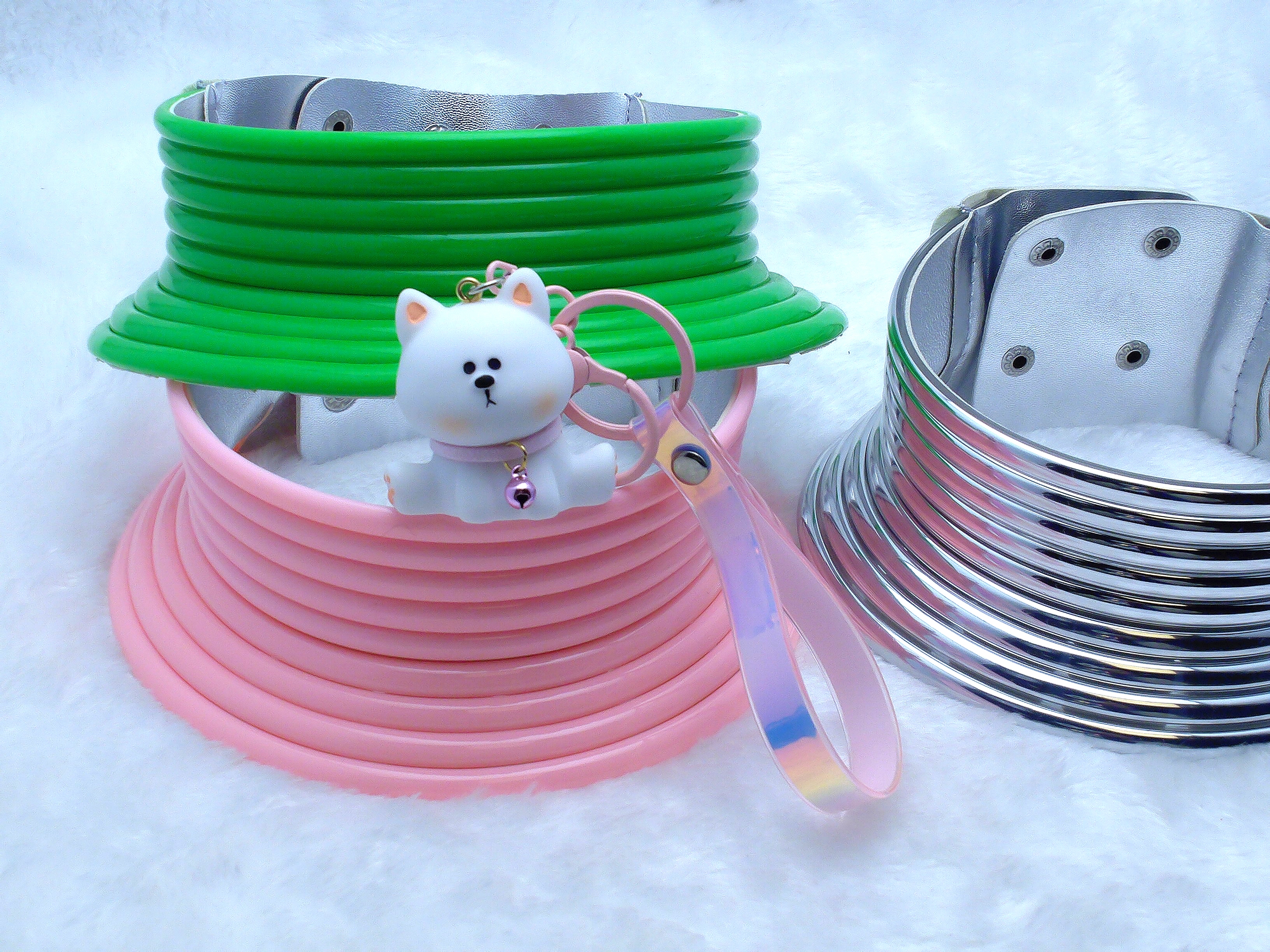 New cartoon splits puppy figurine PVC cute car key chain schoolbag pendant accessory details Picture
