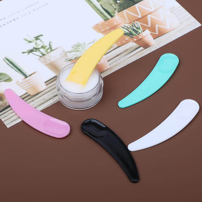 manufacturers supply crescent spoon small digging spoon mask stick spoon face cream spoon cosmetic packaging packing packing tools details Picture