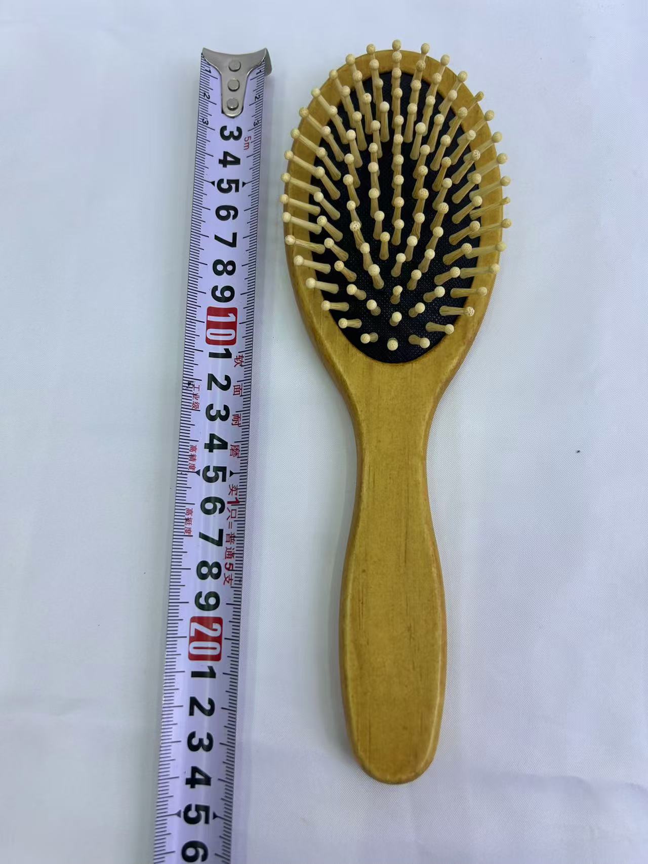 New trendy and fashionable wooden comb, oval comb, airbag comb, massage comb, beauty comb, hair care comb, wooden comb details Picture
