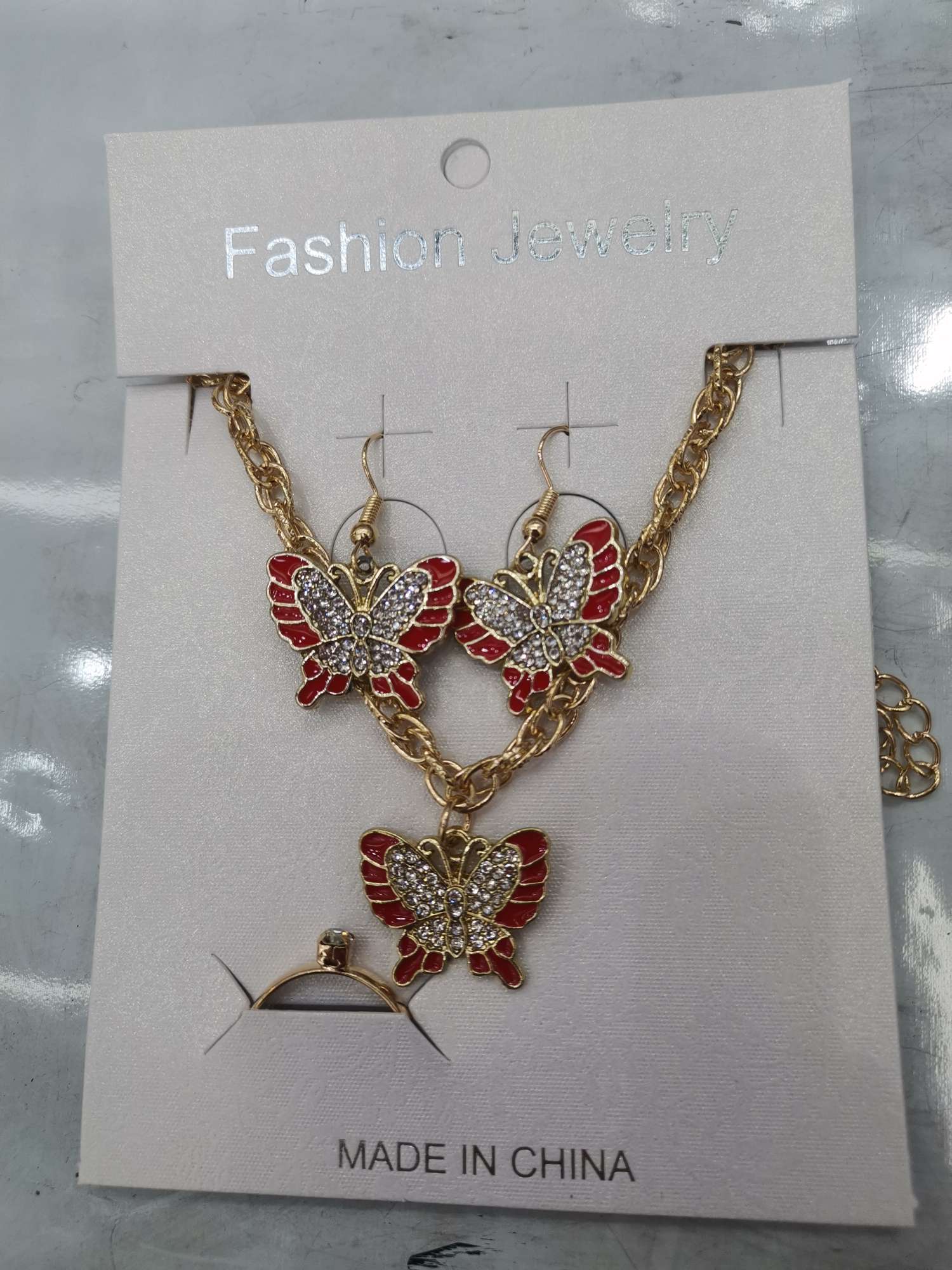 水晶锆石套链饰品首饰套装 耳钉六对装 2元店特价 防走光扣子设计 精致璀璨光泽 锆石套链精品首饰