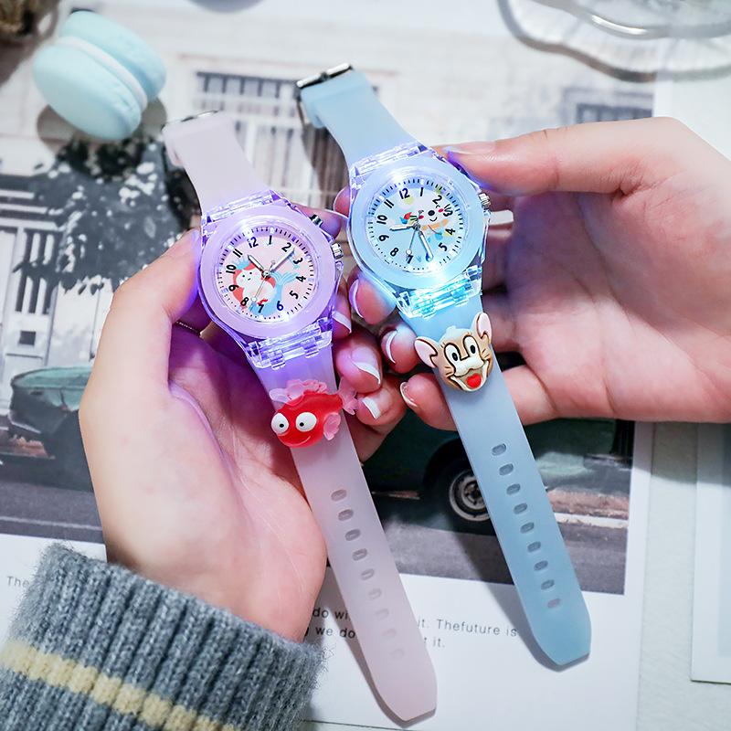 Watch New Children's Luminous Glow Primary School Students Cute Cartoon Doll Electronic Quartz Watch E-Commerce Supply Wholesale details Picture
