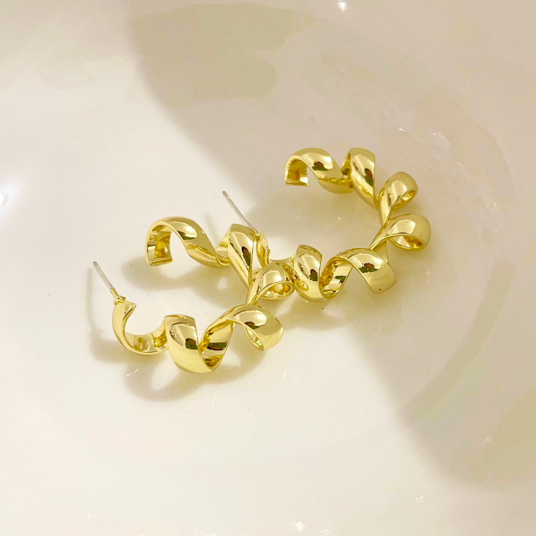 饰品/耳饰/耳钉/福多拉饰佳/珍珠饰品产品图