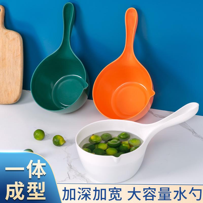 Plastic Thickened Bailer Kitchen Long Handle Dozen Bailer Bath Scoop Children Baby Bath Scoop Ladle Shampoo Bailer