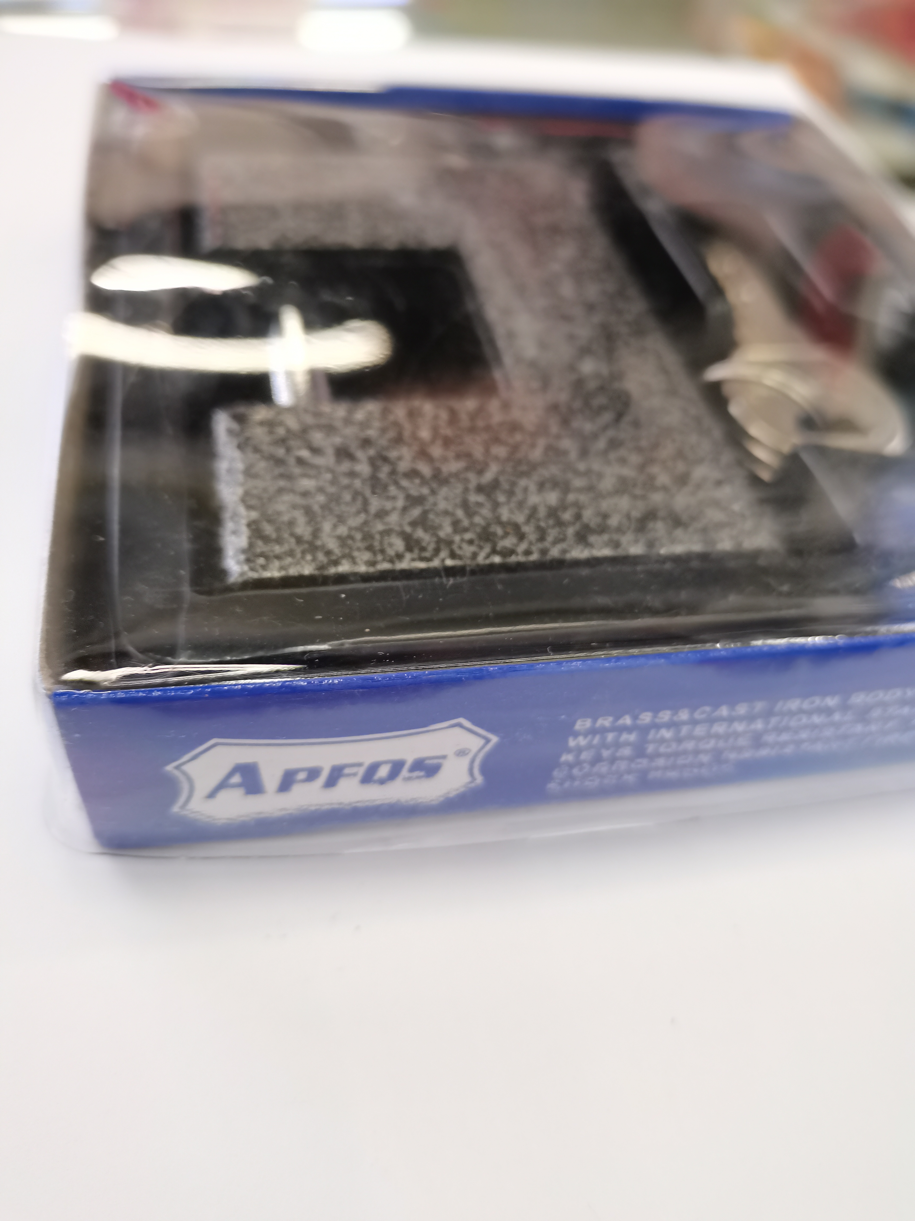密码扣锁/挂锁/仿铜锁/u型锁/林胜防铜锁产品图