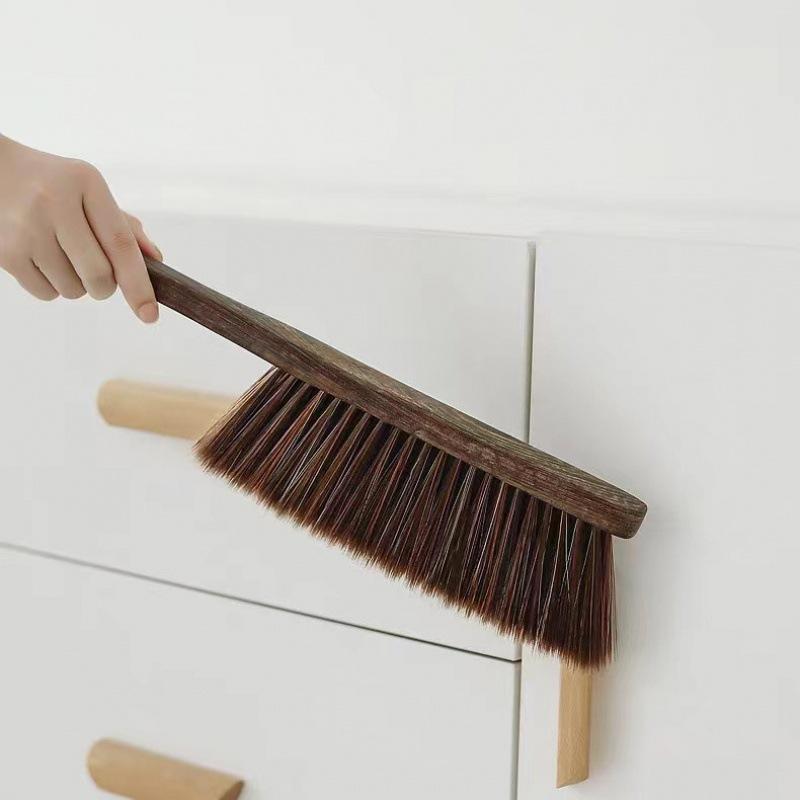 factory direct sales large bed brush wooden brush cleaning brush dust broom soft brush bed sheet sofa dusting brush details Picture