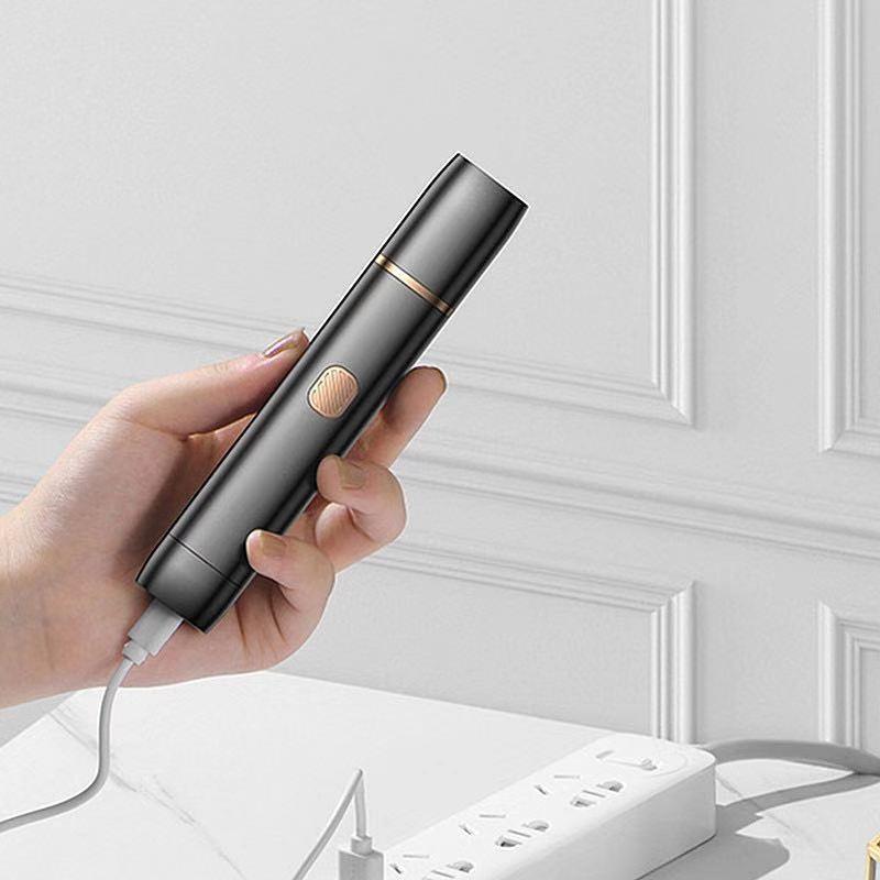cross-border electric nose hair trimmer men's artifact female shaving nose hair cleaner nose lady shaver scraping nose hair Application Scenario