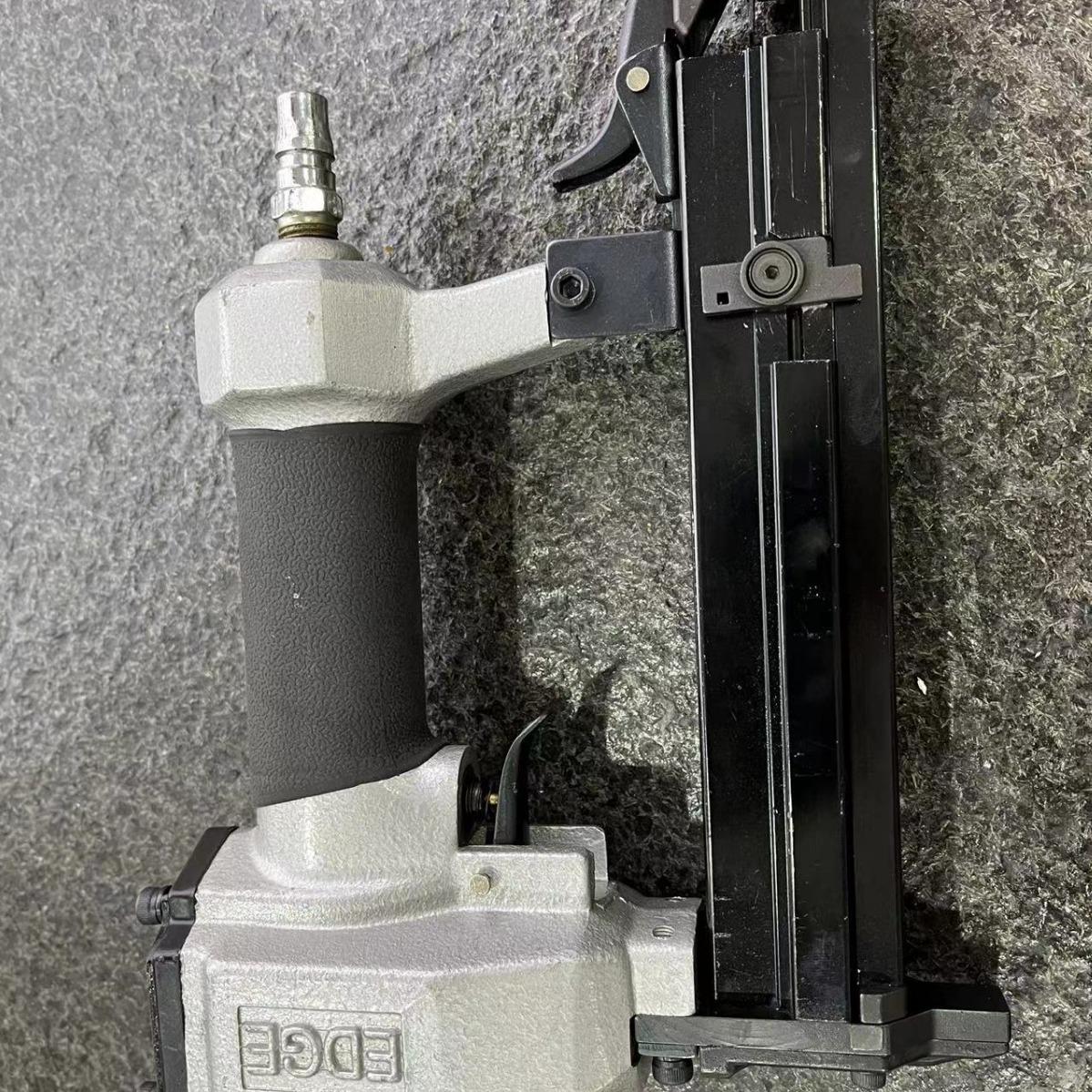 photo frame and picture frame pneumatic staple gun, nail gun hong kong brand. v-shaped corner nail dedicated staple gun.