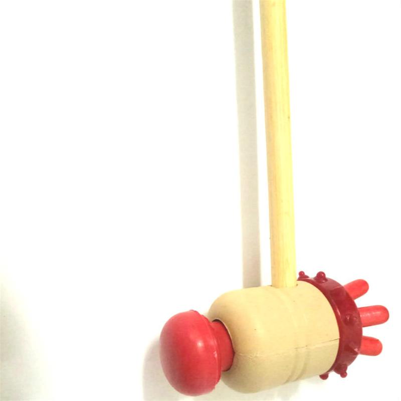 plastic seven claw hammer massager bamboo scratching and itching not asking for people middle-aged and elderly supplies 10 yuan shop stall supply wholesale Application Scenario