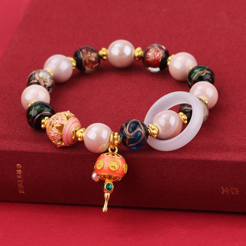 The same style of incense ash ceramic hand-cranked hand bracelet cai, smoke gray and pink for men and women, available for wholesale in stock details Picture