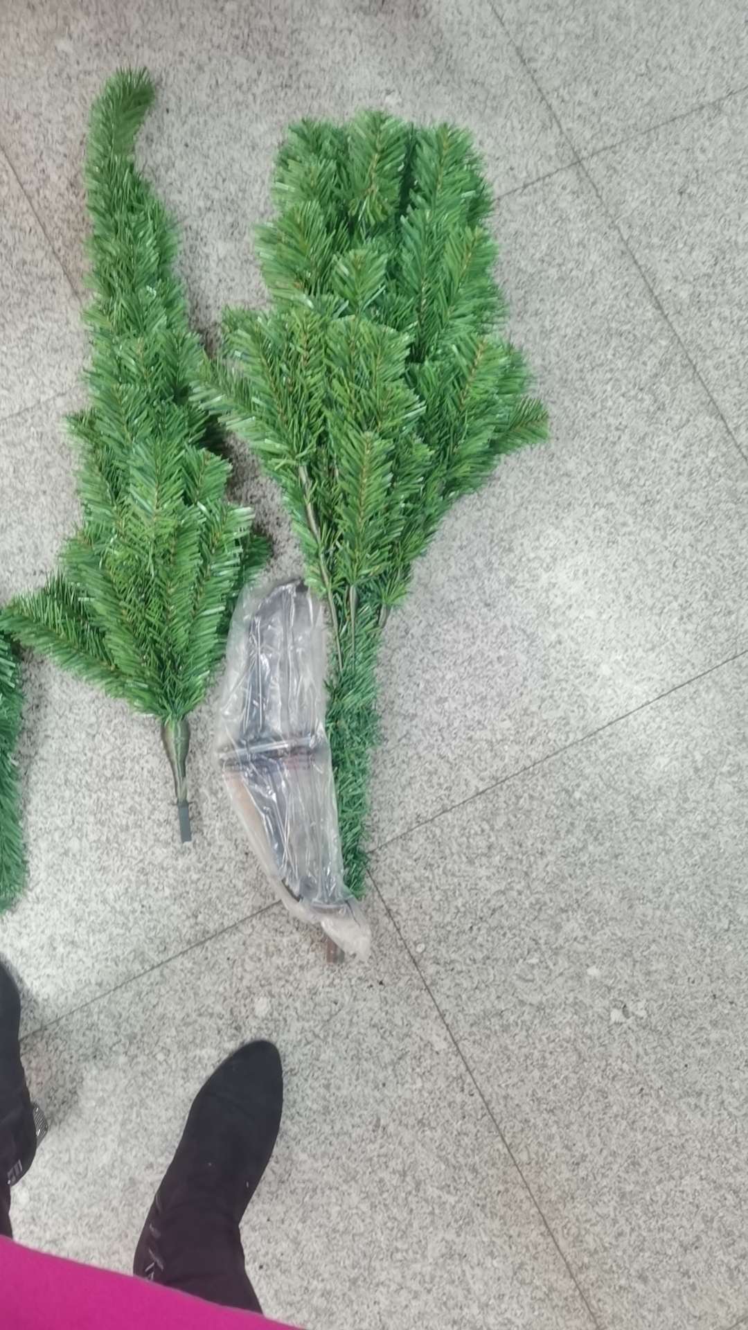 专业生产各种规格圣诞树，松针树，PE混合圣诞树飞雪花圣诞树飞雪花圣诞树详情图6