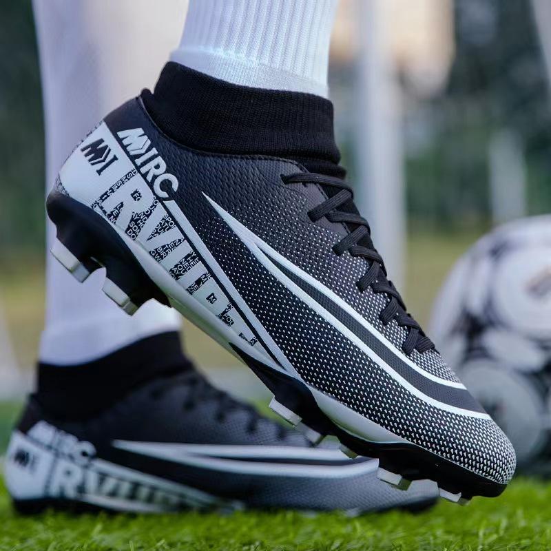 putian factory wholesale cross-border professional competition indoor and outdoor training football shoes boys and girls students adults details Picture