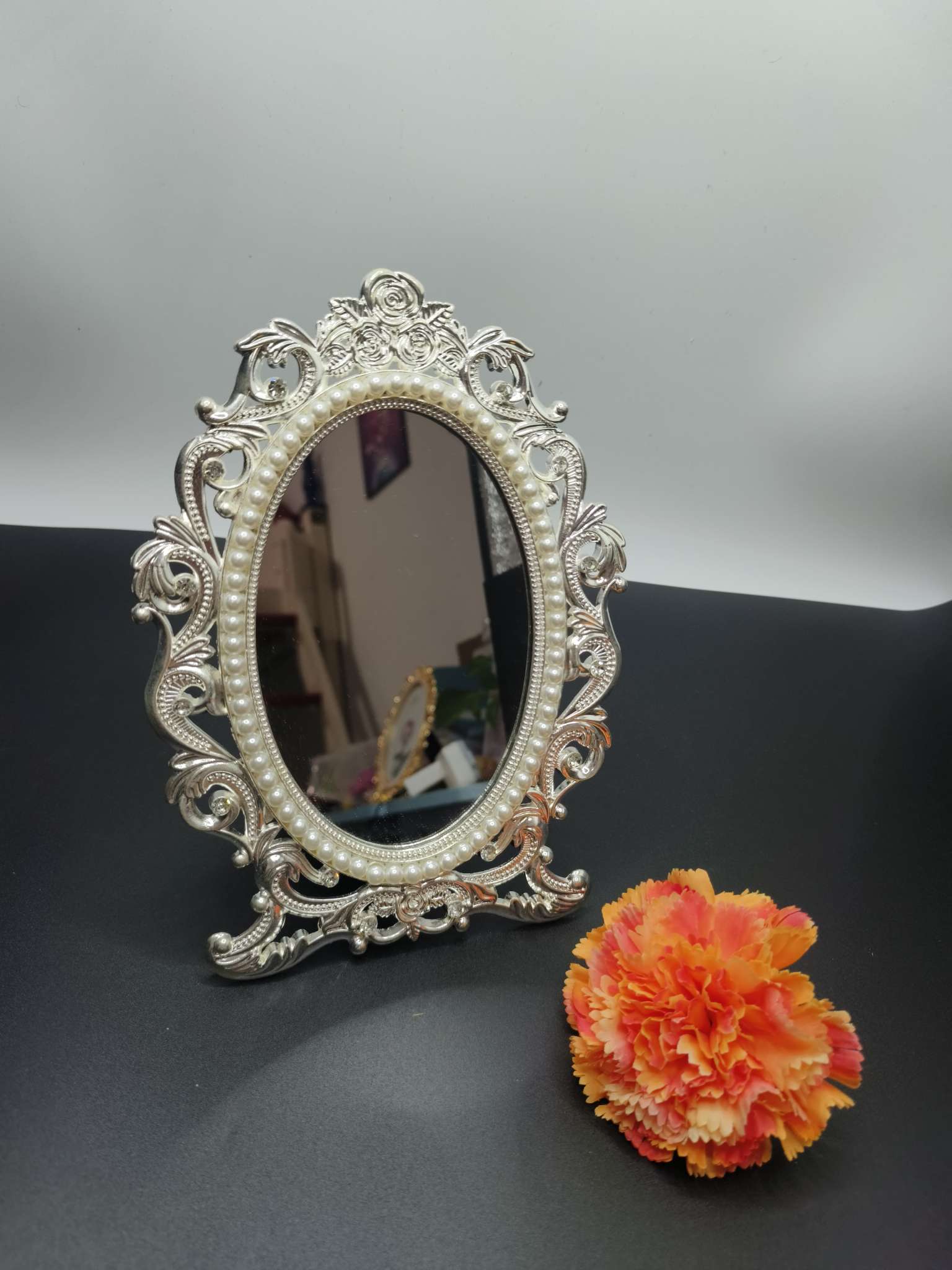 Metal photo frames, metal mirrors, oval mirrors, small mirrors, custom-made mirror photo frames, plastic photo frames, alloy photo frames, Shanghai souvenirs, glowing cards for a few cents pic 8