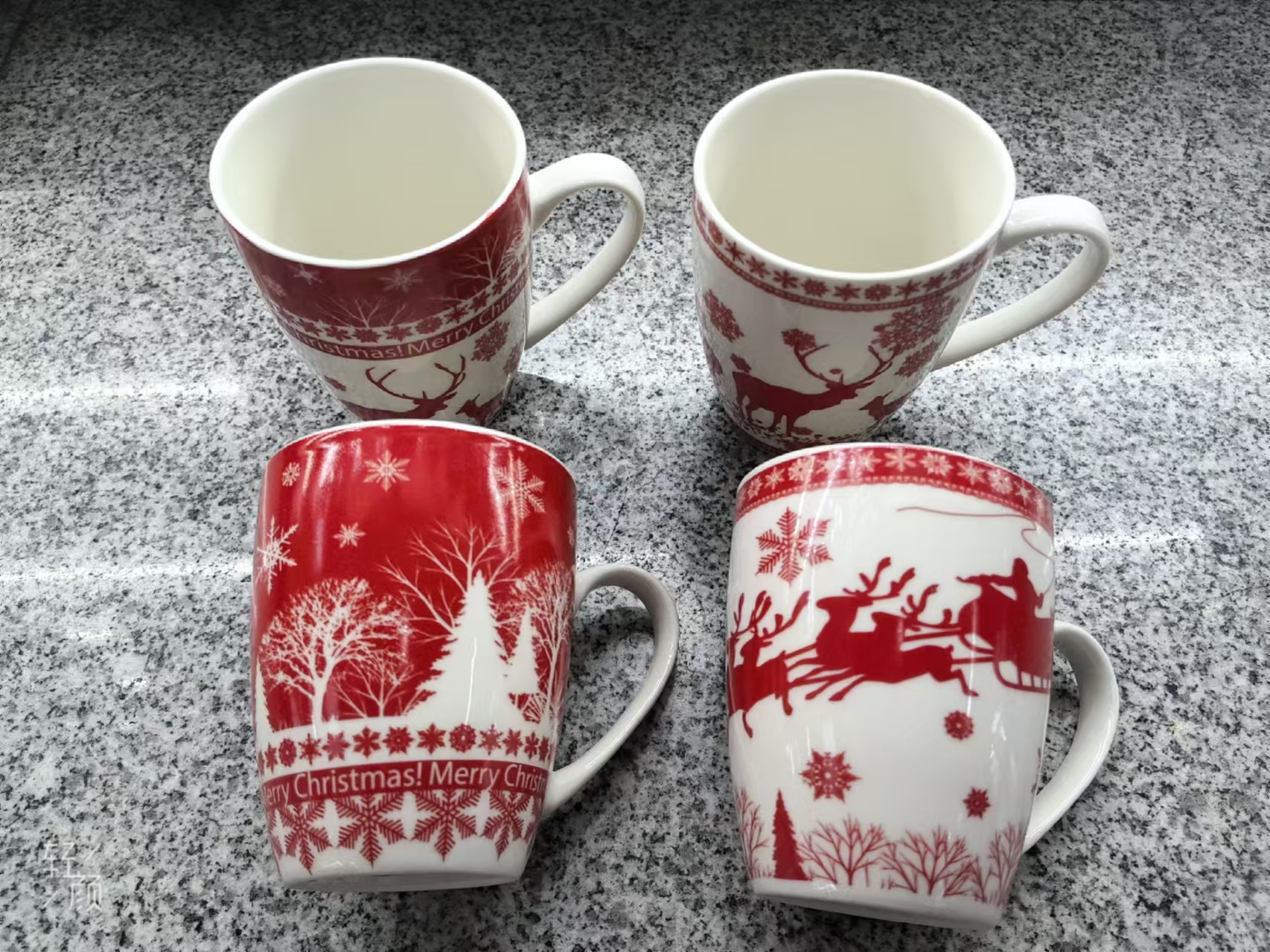 Export Christmas cups, New Year water cups, cross-border ceramic cups, bone China imitation mugs, Christmas series, export baked flower cups, Wudi brand water cups AC-3537 Application Scenario