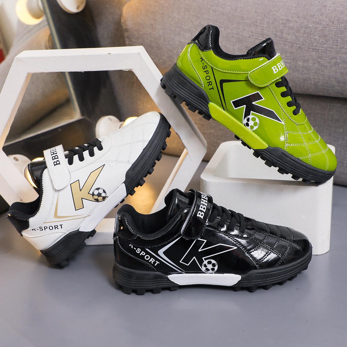 spring and summer new children's casual lightweight sports shoes student soft sole non-slip running shoes football shoes full figure