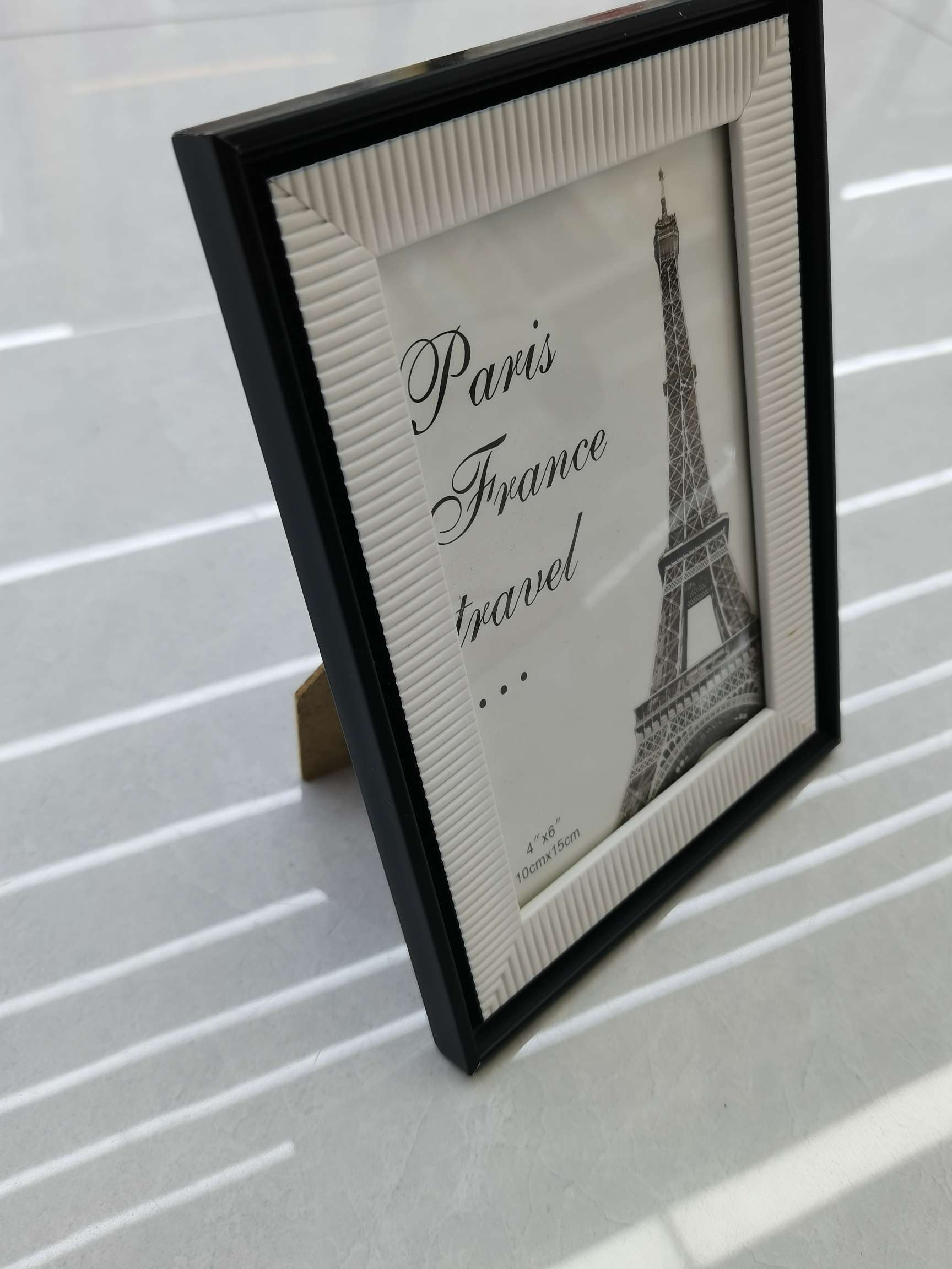 家饰装饰框架 高级木质相框 木色画框 相框摆台 美化生活空间 简约大气居家设计相框
相框摆台木质相框详情图4