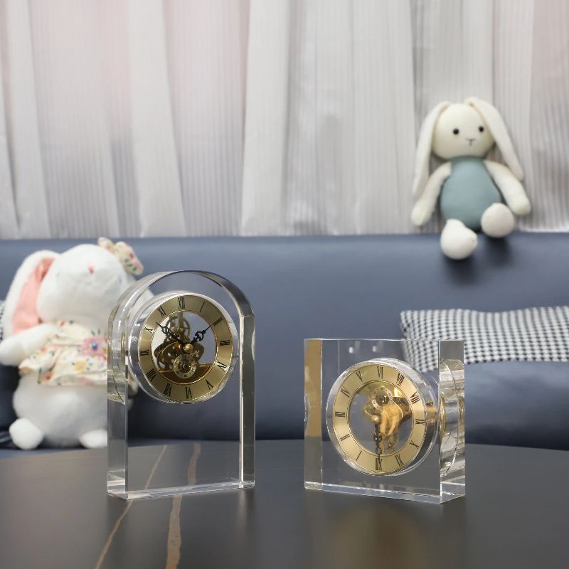 Light luxury crystal sitting clock, clock table ornaments, living room entrance, bookcase, TV cabinet, model room decoration, home soft furnishings