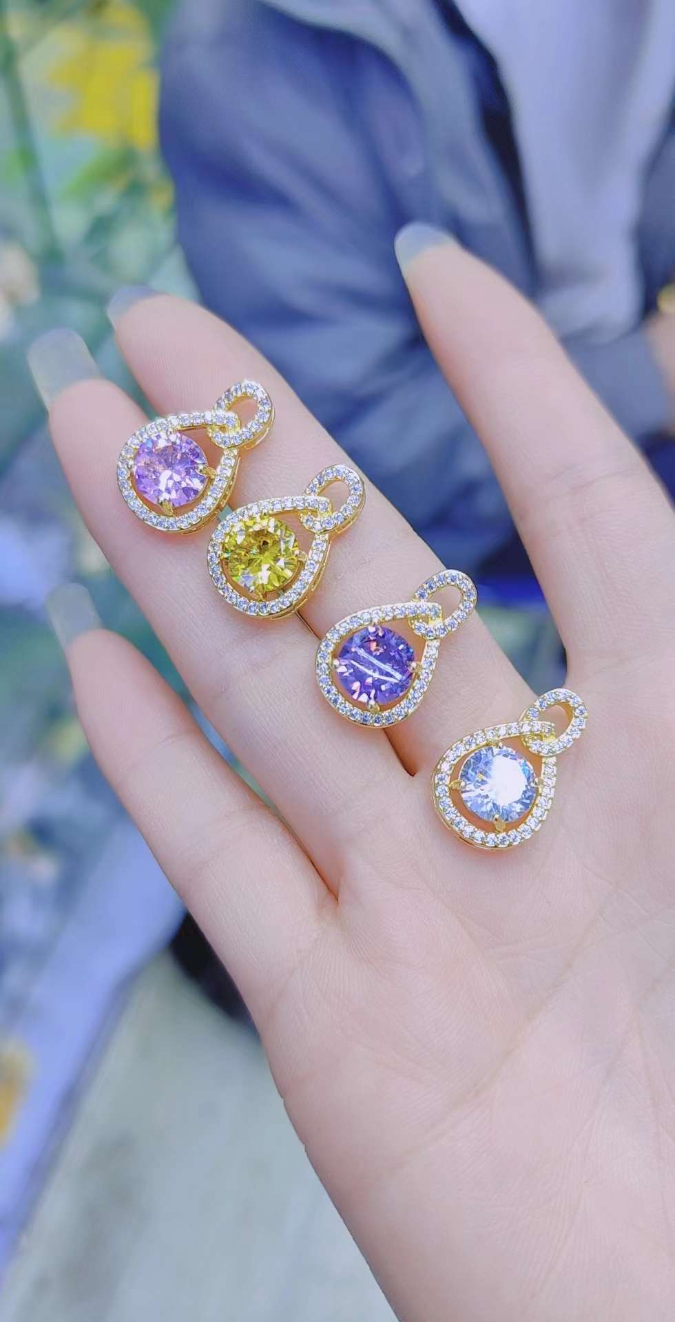 Chalcedony, agate, zircon, garnet, cherry