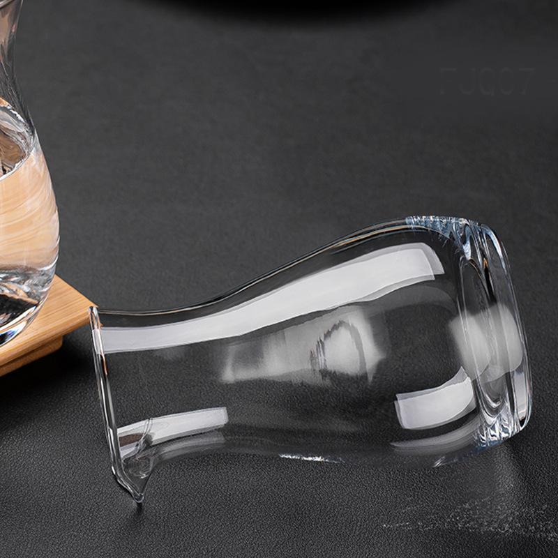 green apple non-handle glass wine separator liquor scale large capacity wine separator Application Scenario
